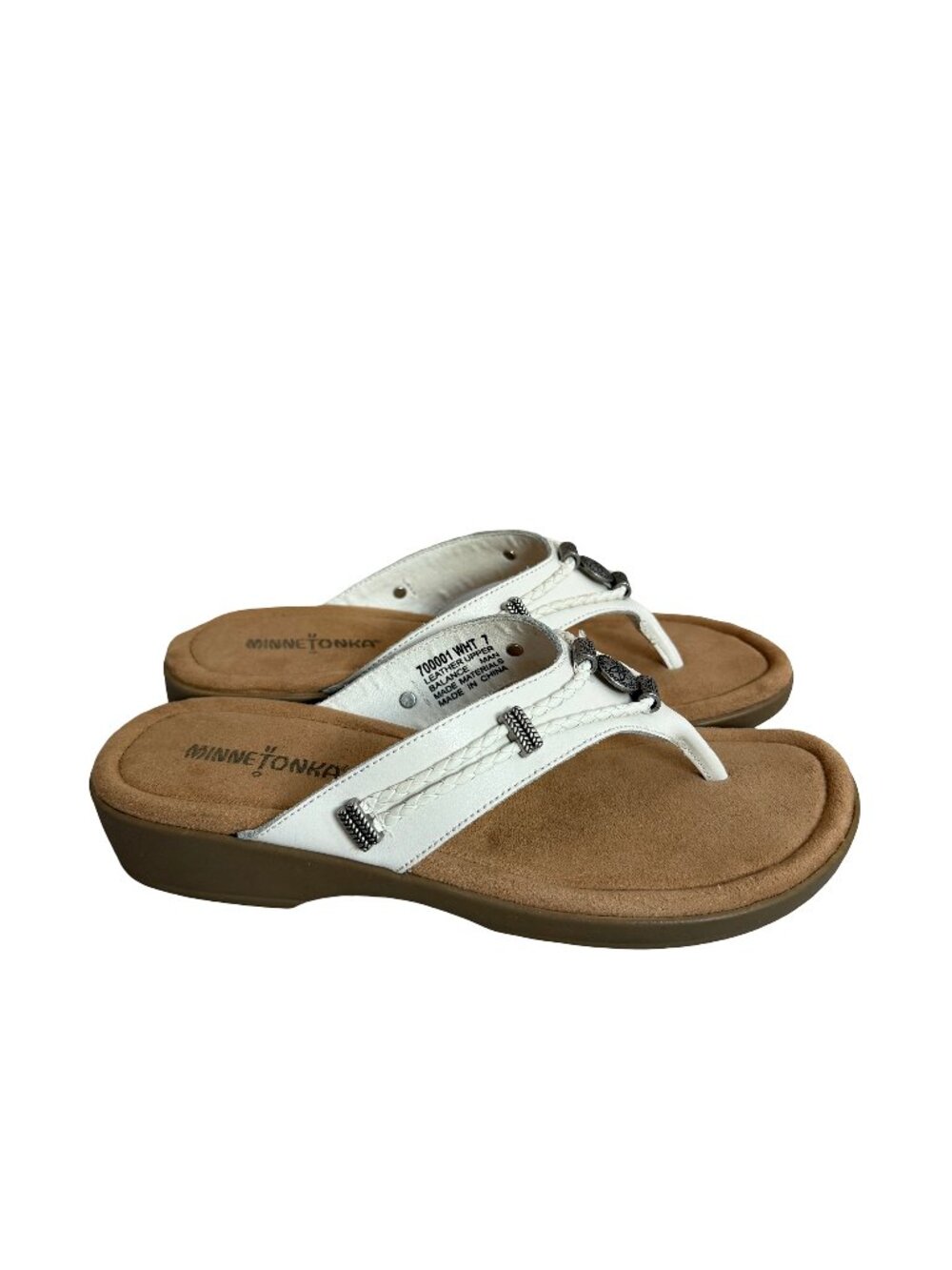 Minnetonka White Braided Silver Concho Flip Flop Sandals Hardware Size 7 Women's